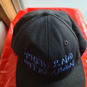 LIDS MEN'S CAP. SIZE 7 3/4.